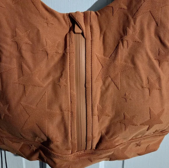 NWT Mono B Sports Bra Star Pattern - Picture 4 of 6